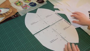 Schnittmuster zusammen kleben