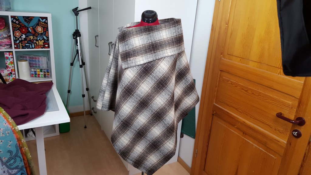 Und fertig ist dein genähter Poncho